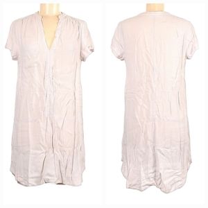 GUC Effortless Ivory V-Neck Shift Dress – Relaxed Fit, Lightweight, Casual Chic